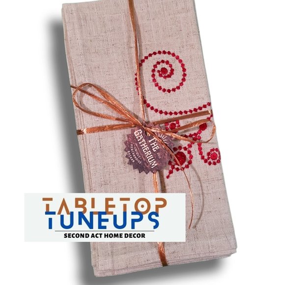 Cloth Napkins Set (4) Vintage Cotton Blend Cambria Weave Beige Red Embro… - Picture 6 of 6